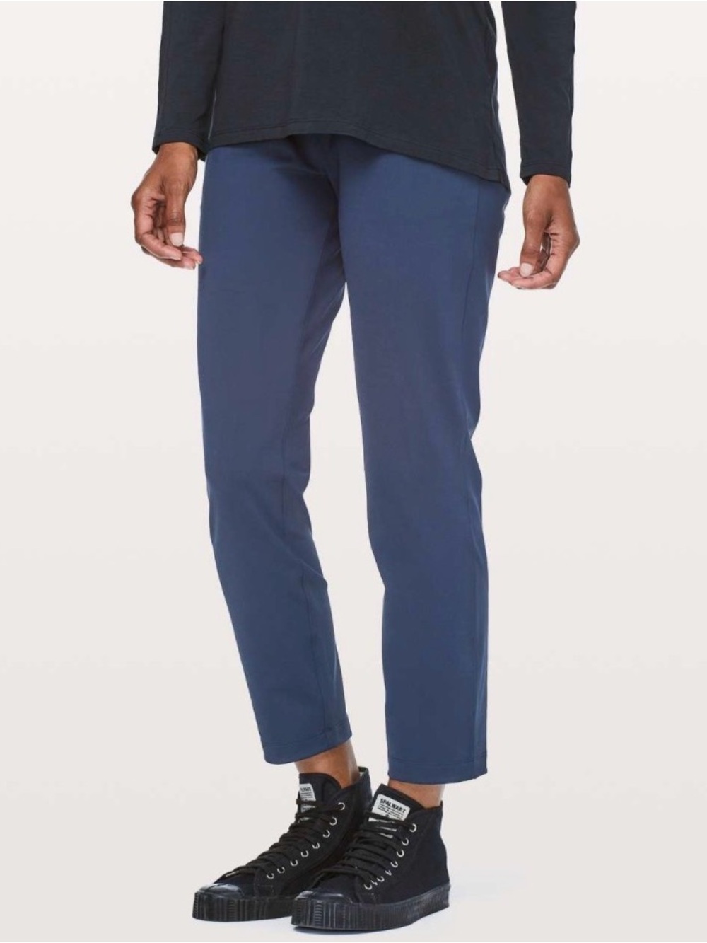 Lululemon On The Fly Pant *28" True Navy size 6 EUC